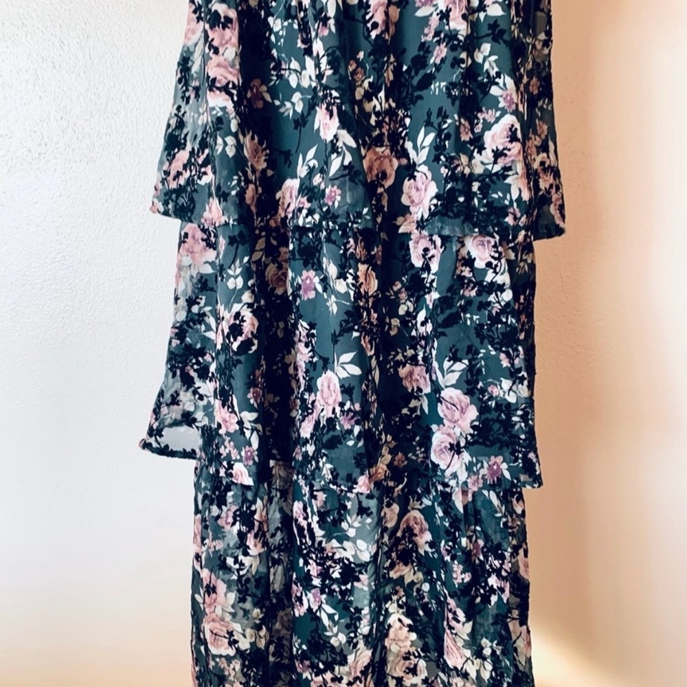 Arula Black & Pink Velvet Floral Sleeveless Tiered Maxi Dress - Picture 3 of 7